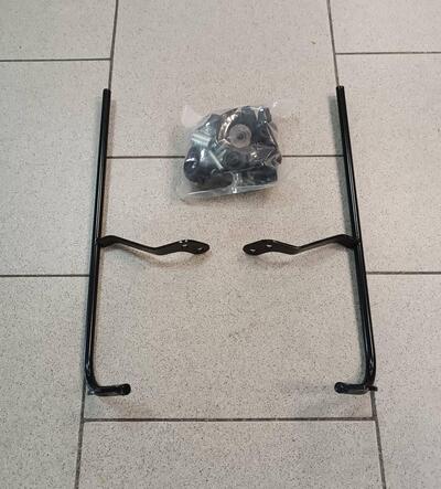 Attacchi parabrezza Kymco Biondi