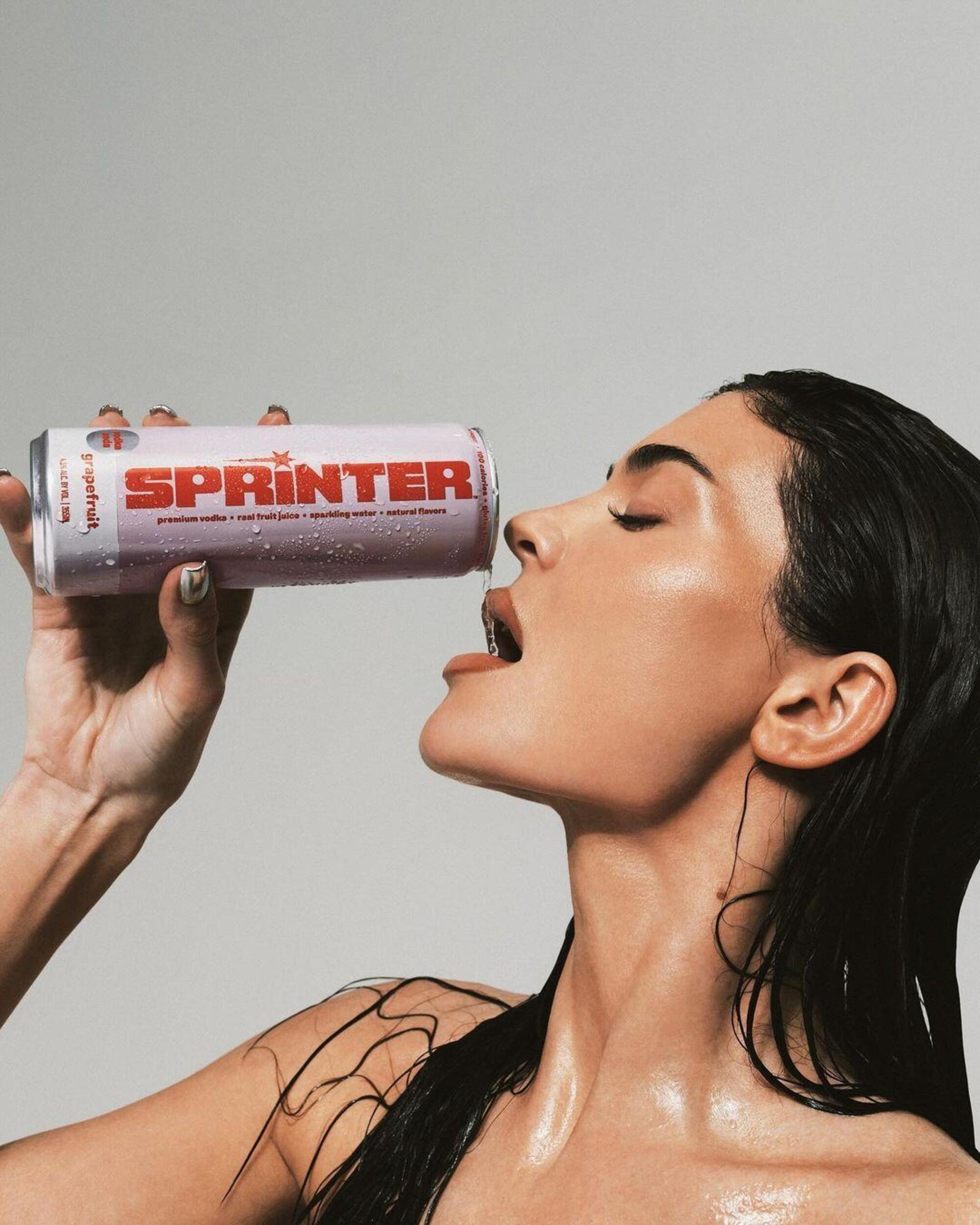 Kylie Jenner beve la Sprinter