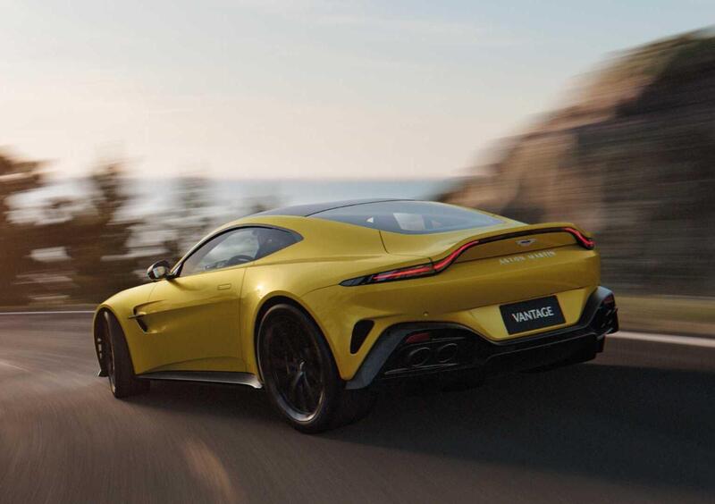 Aston Martin Vantage (2024-23) (8)