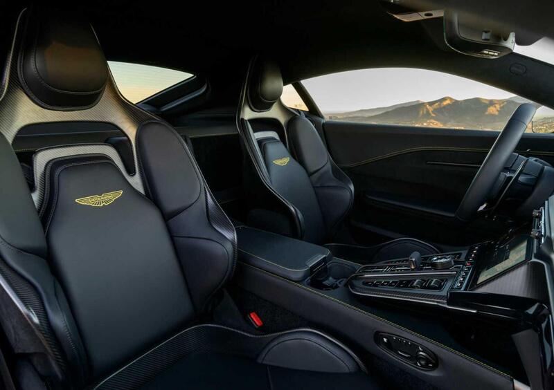 Aston Martin Vantage (2024-23) (11)