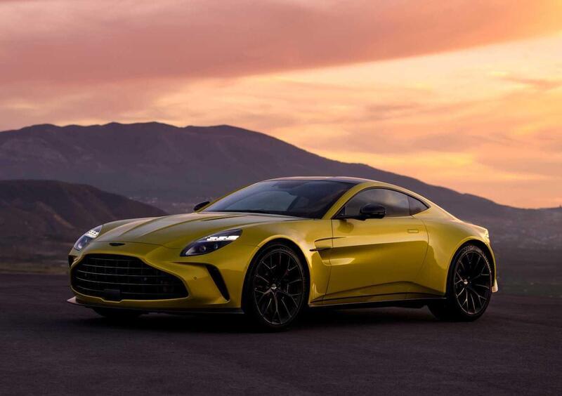Aston Martin Vantage (2024-23)