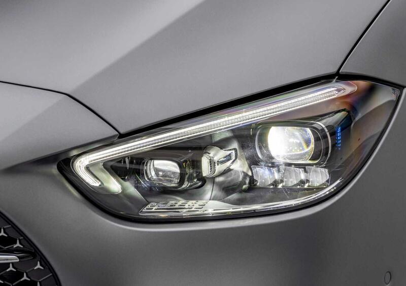 Mercedes-Benz Classe C (2021-->>) (16)