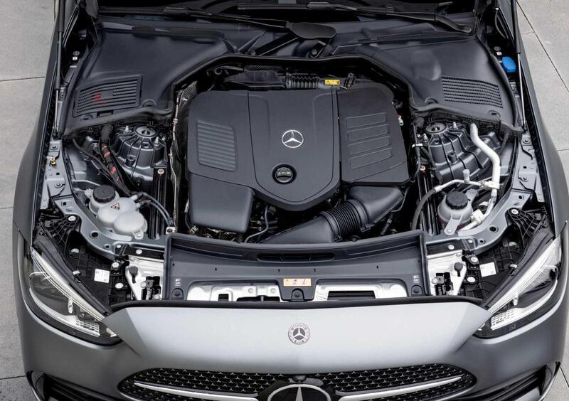 Mercedes-Benz Classe C (2021-->>) (19)