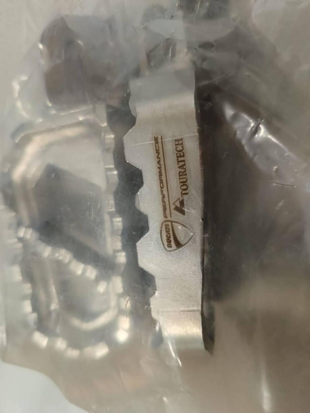 Pedaline poggiapiedi Ducati 96280241A (3)