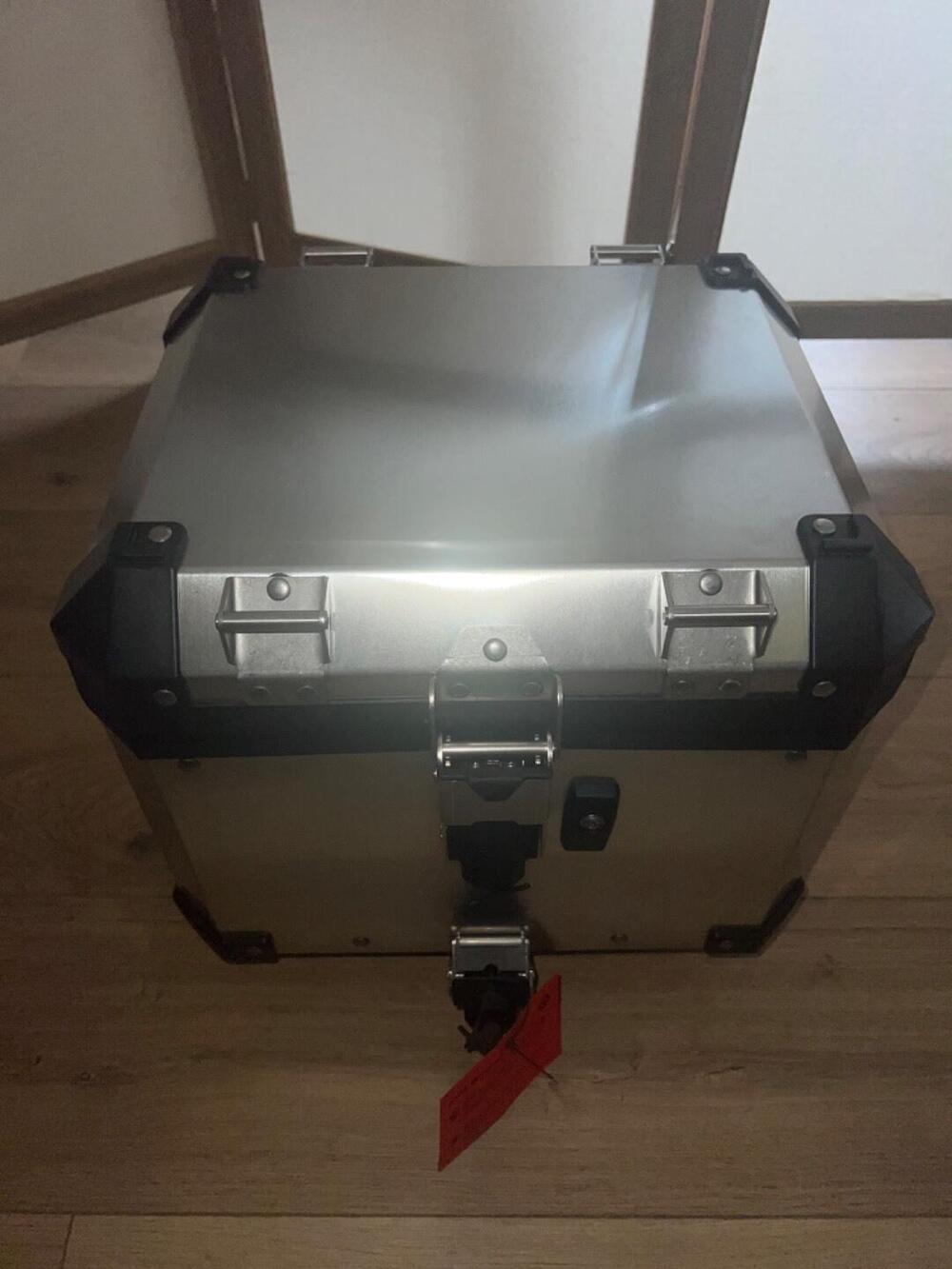 Top Case Alluminio BMW (2)