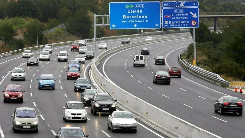 In Spagna arrivano gli agenti in borghese in moto. Buona idea?