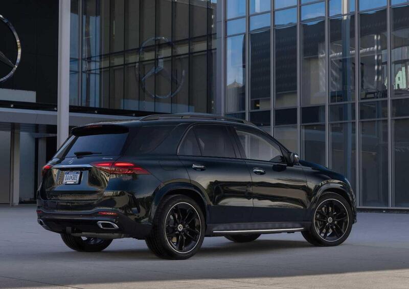 Mercedes-Benz GLE SUV (2018-->>) (2)