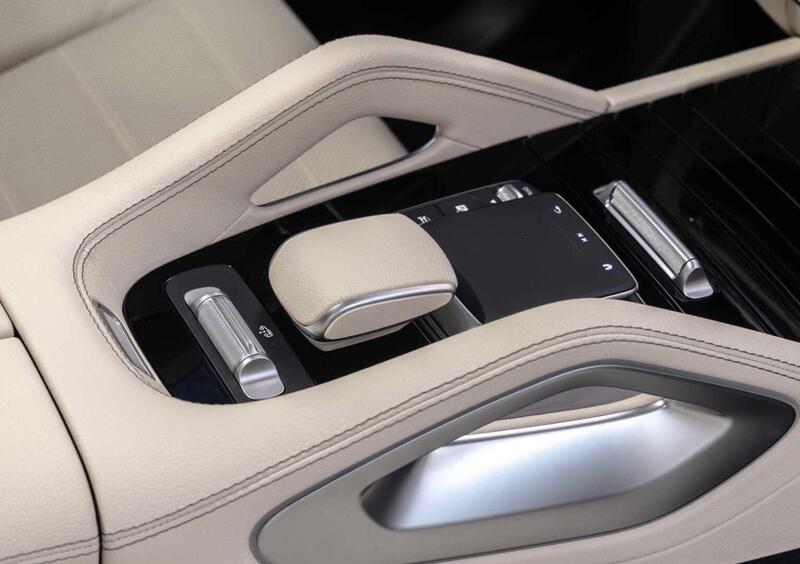 Mercedes-Benz GLE SUV (15)