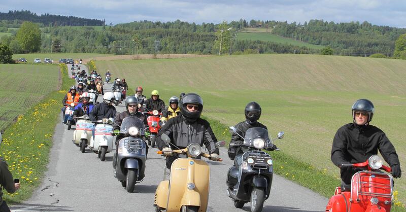 Vespa World Days 2024: quattro giorni di festa a Pontedera (Pisa), attesi migliaia di vespisti, tutto quello che c&#039;&egrave; da sapere