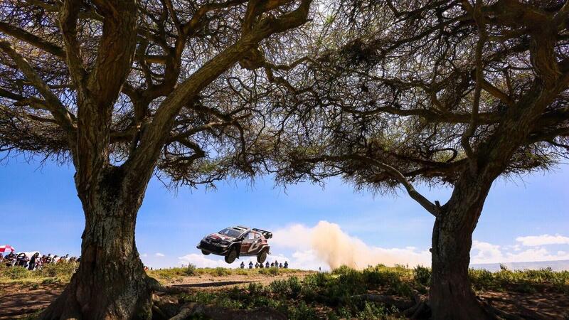 WRC24 Kenya D1. Rovanpera implacabile, Lappi e Tanak out