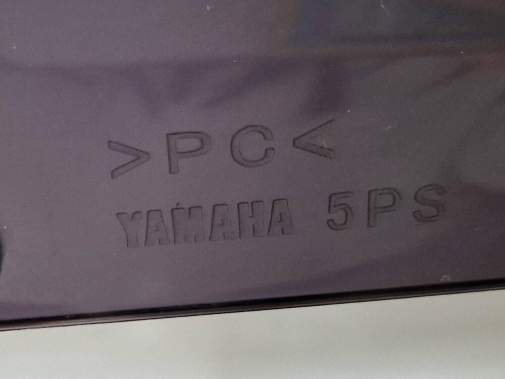 Cupolino Yamaha originale (4)