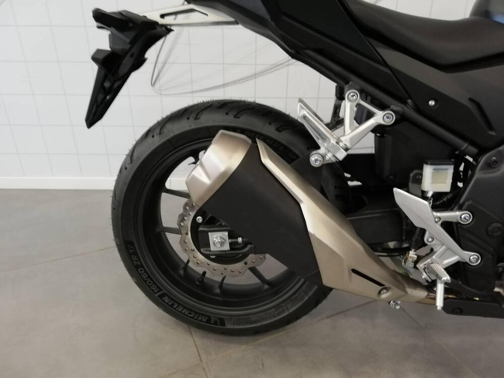 Honda CB 500 Hornet (2024 - 25) (4)