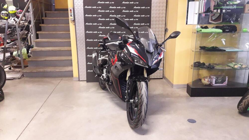 QJ Motor SRK 125 R (2024) (2)