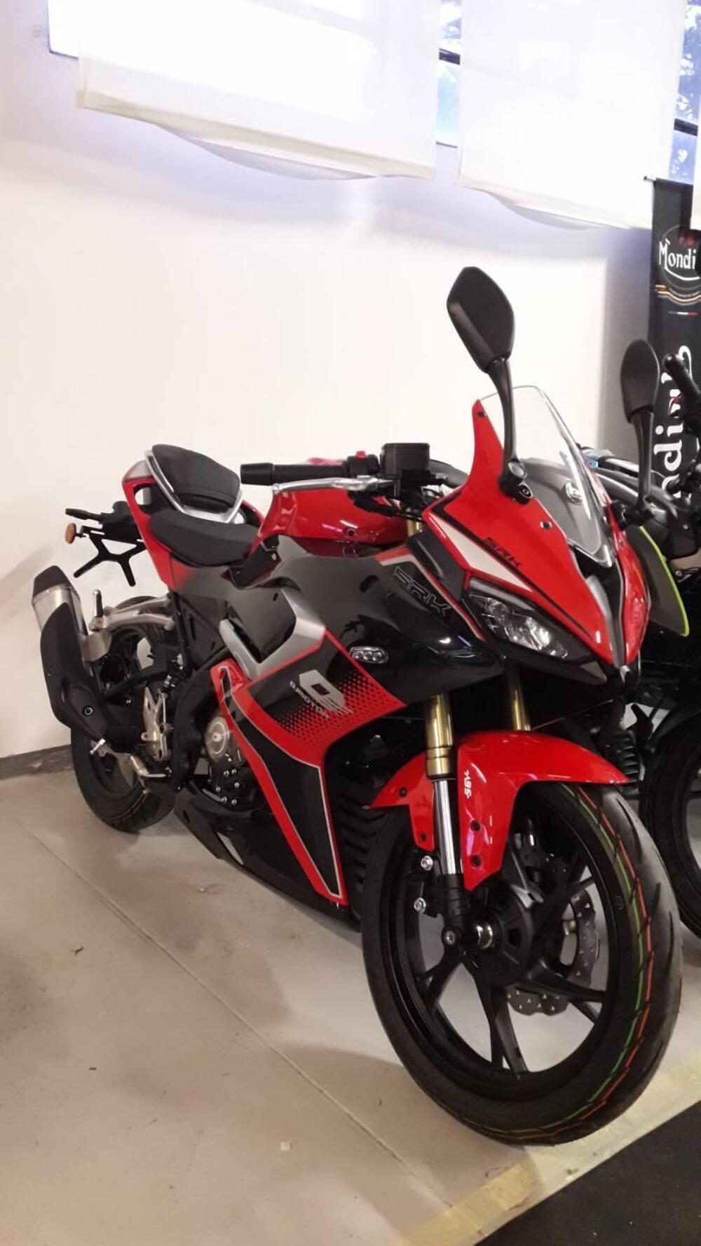 QJ Motor SRK 125 R (2024) (5)