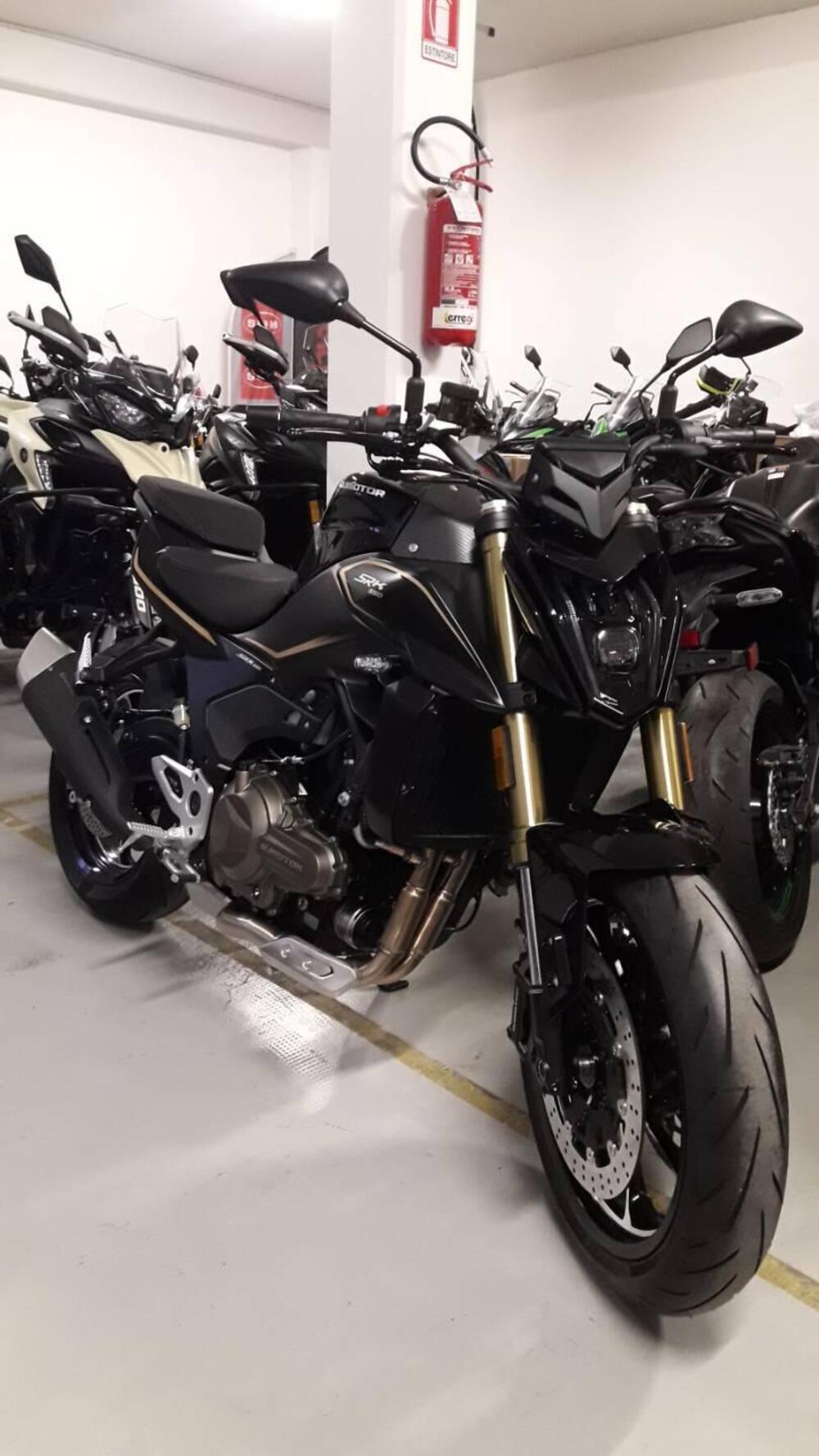 QJ Motor SRK 550 (2024 - 25) (4)