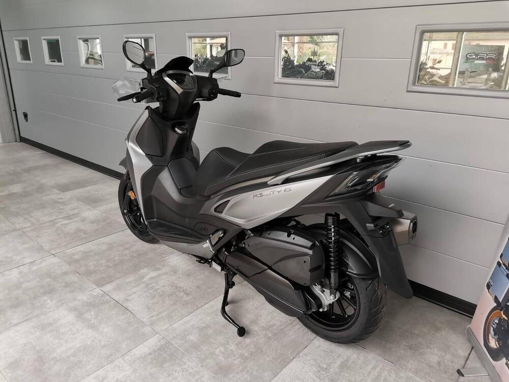 Kymco Agility 300i (2021 - 25) (3)