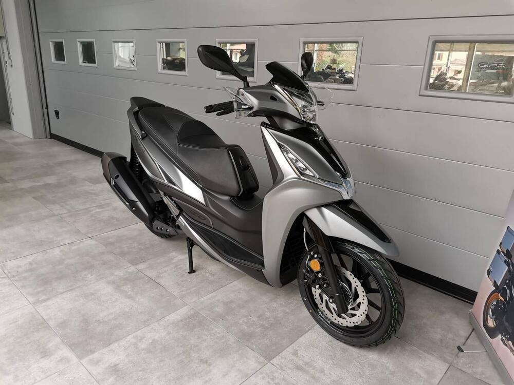 Kymco Agility 300i (2021 - 25) (11)