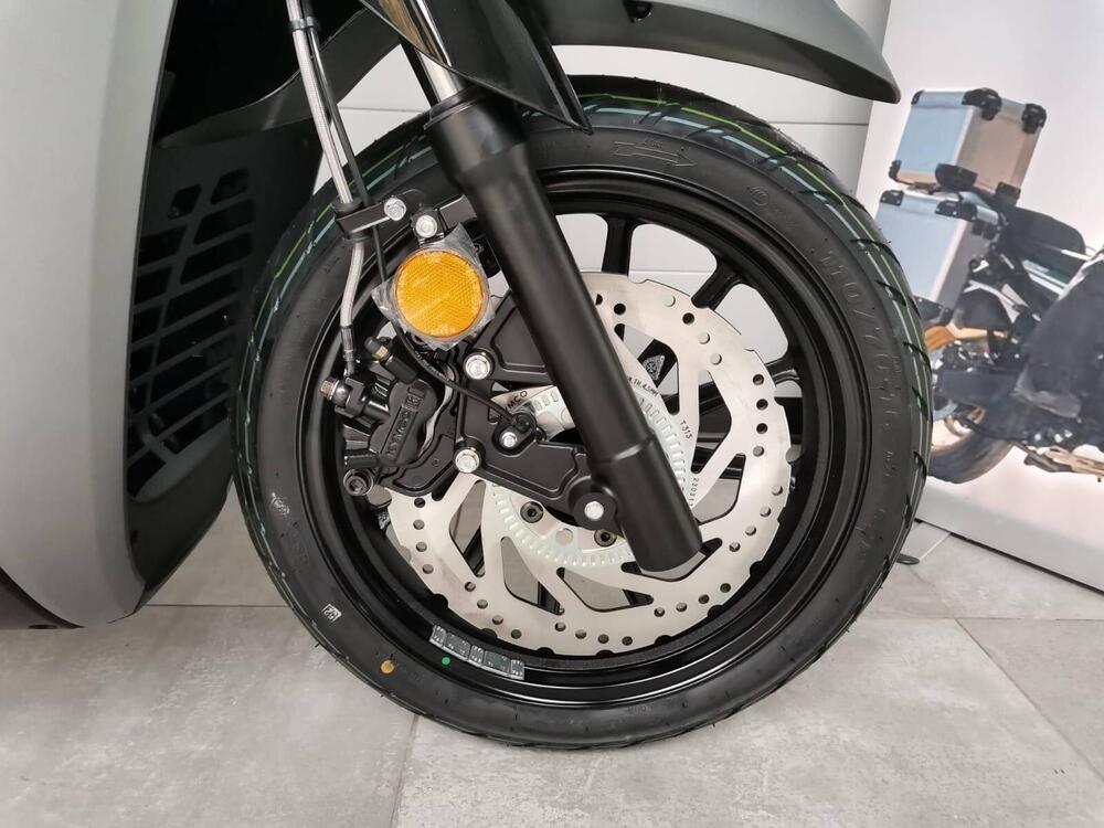 Kymco Agility 300i (2021 - 25) (12)