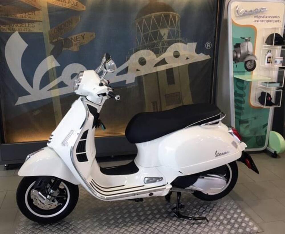 Vespa GTS 310 Super (2025) (2)