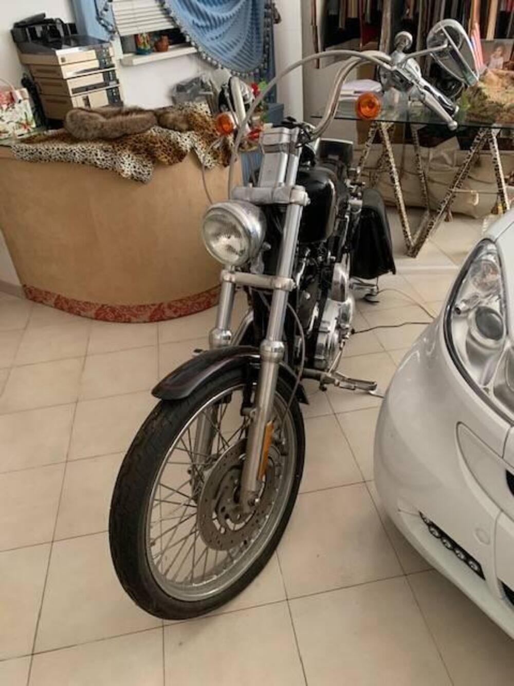 Harley-Davidson 1200 Custom (2001 - 03) - XL 1200C (2)