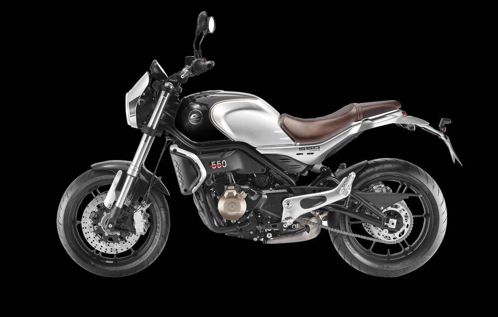 QJ Motor SRV 550 (2025) (4)