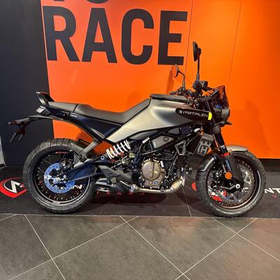 Husqvarna Svartpilen 125 (2024 - 25) nuova