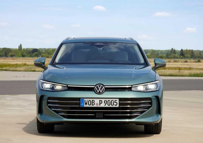 Volkswagen Passat (2023-->>) (5)