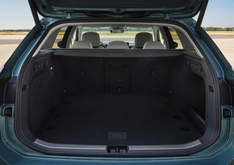 Volkswagen Passat (2023-->>) (12)