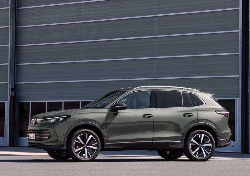 Volkswagen Tiguan (2023-->>) (2)