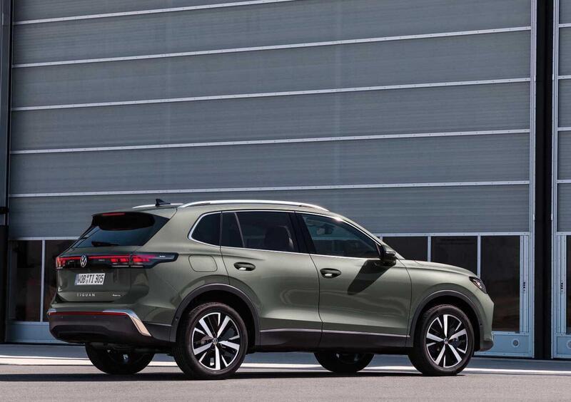 Volkswagen Tiguan (2023-->>) (4)