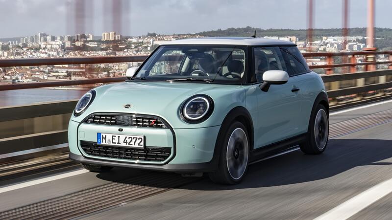 Mini Cooper S 2024: la migliore e la pi&ugrave; classica, benzina da 204 CV