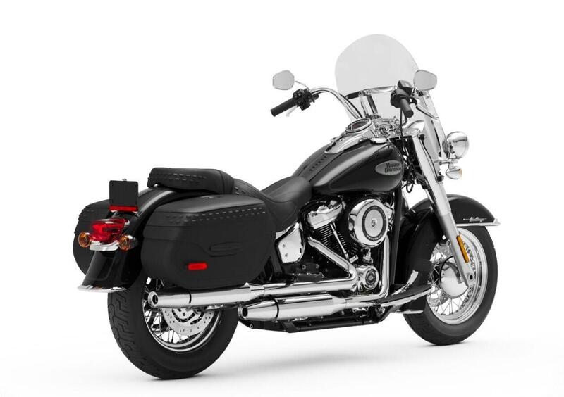 Harley-Davidson Softail 107 Heritage Classic (2021) (6)