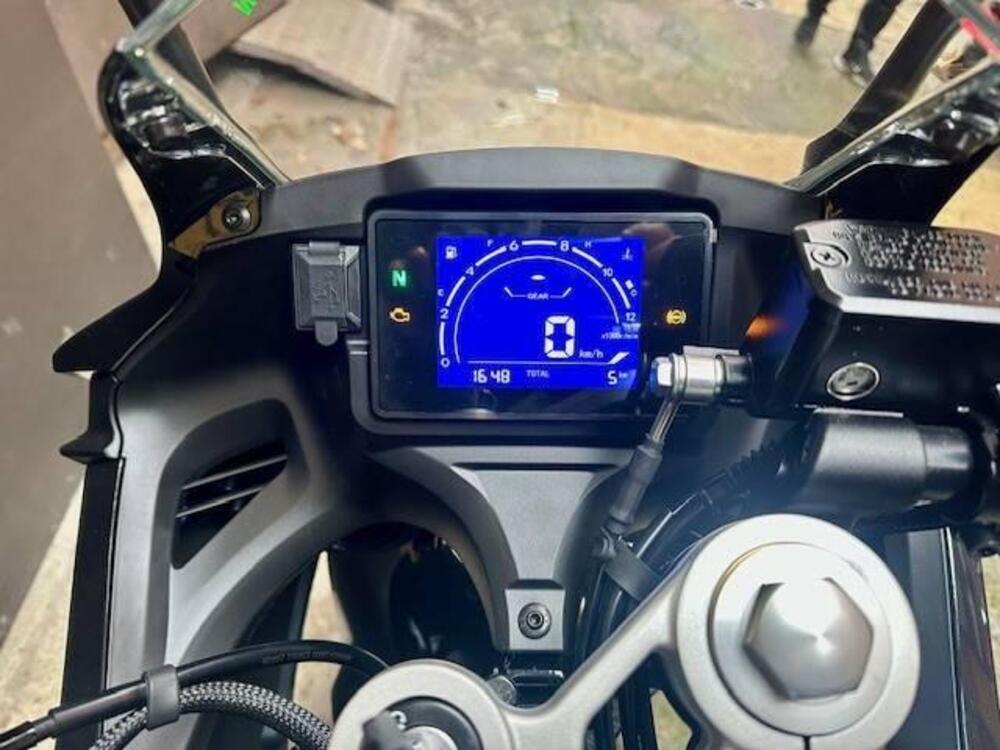 QJ Motor SRK 125 R (2025) (3)