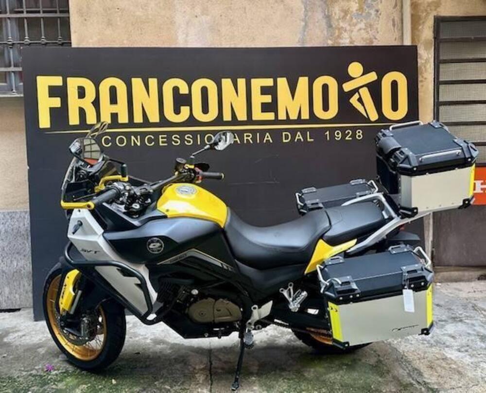 QJ Motor SVT 650 X (2025) (8)