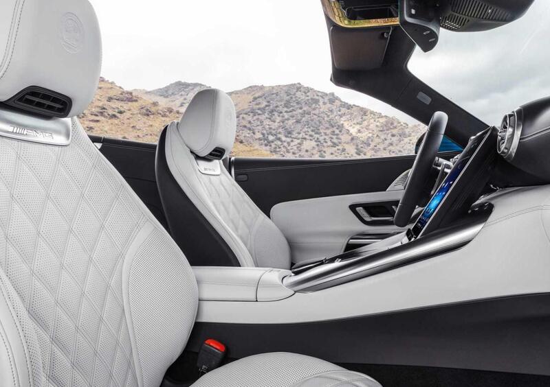 Mercedes-Benz SL (2022-->>) (16)
