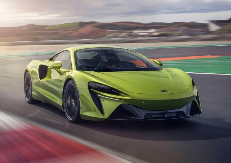 McLaren Artura Coupé (2021-->>) (5)