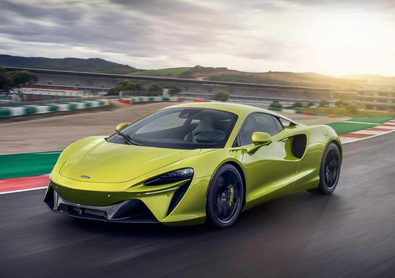 McLaren Artura Coupé (2021-->>) (6)