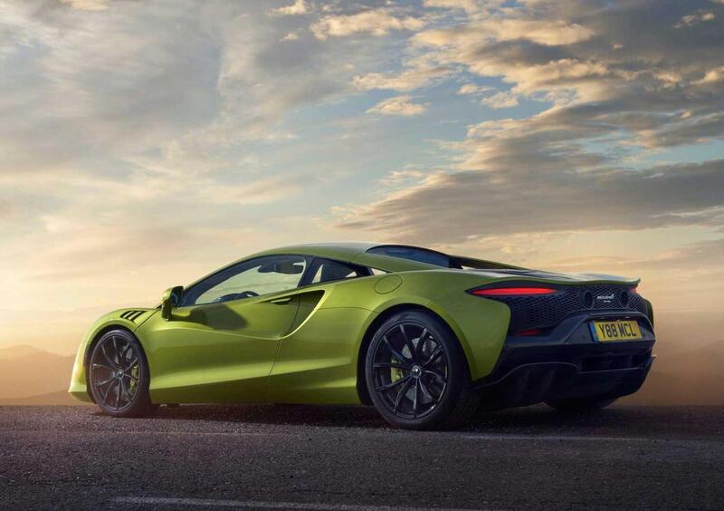 McLaren Artura Coupé (2021-->>) (8)