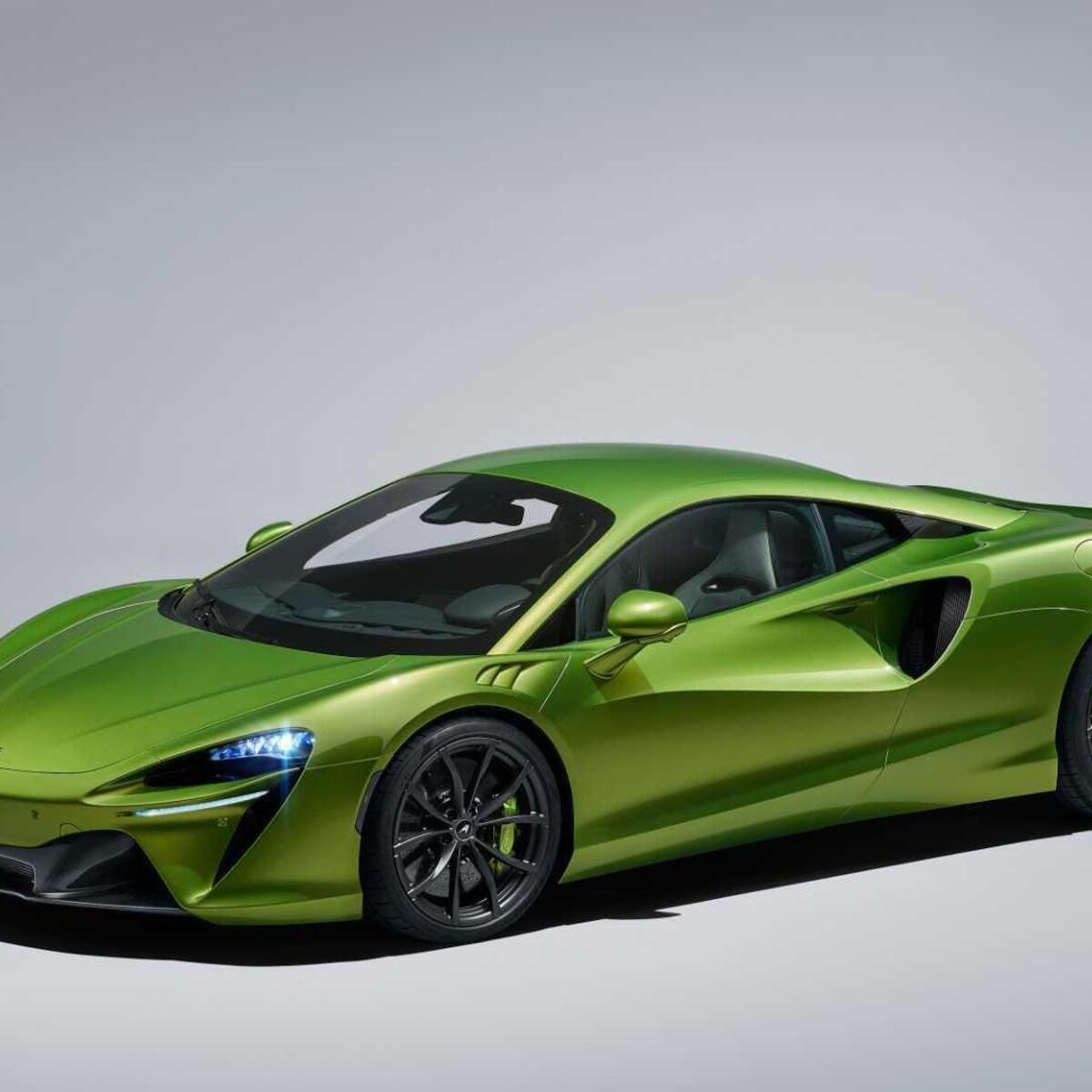 McLaren Artura Coup&eacute;