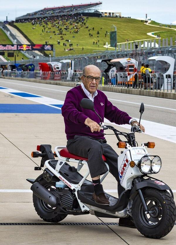 Carmelo Ezpeleta avr&agrave; anche venduto la MotoGP, ma si tiene stretta la sua poltrona: &quot;Io sono qui per rimanere&quot;