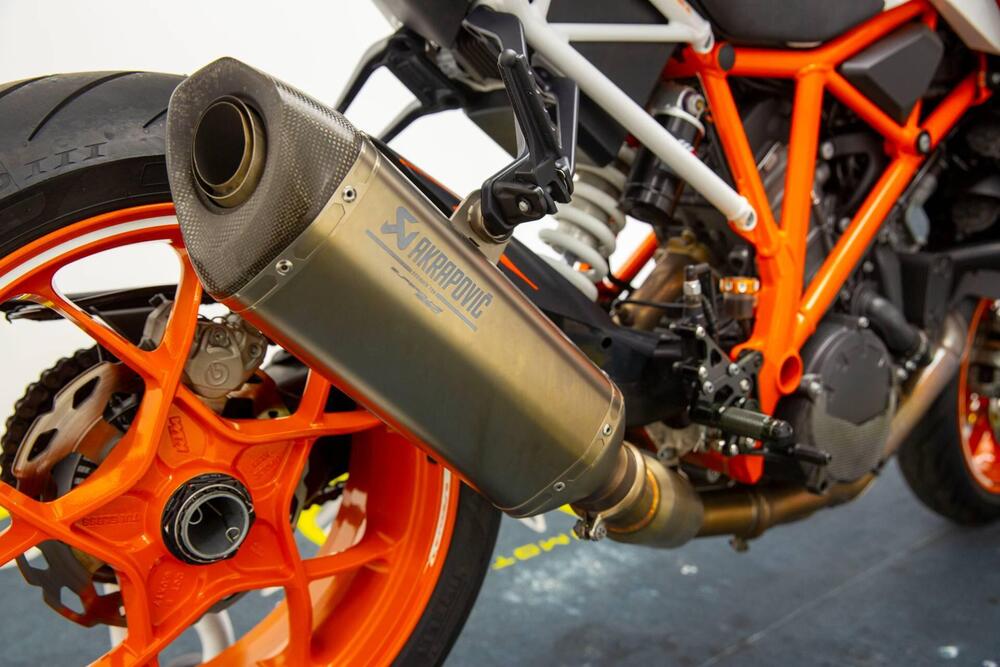 KTM 1290 Super Duke R ABS (2014 - 16) (10)