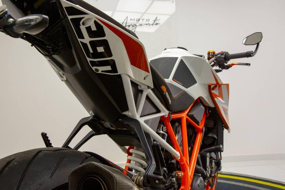KTM 1290 Super Duke R ABS (2014 - 16) (14)