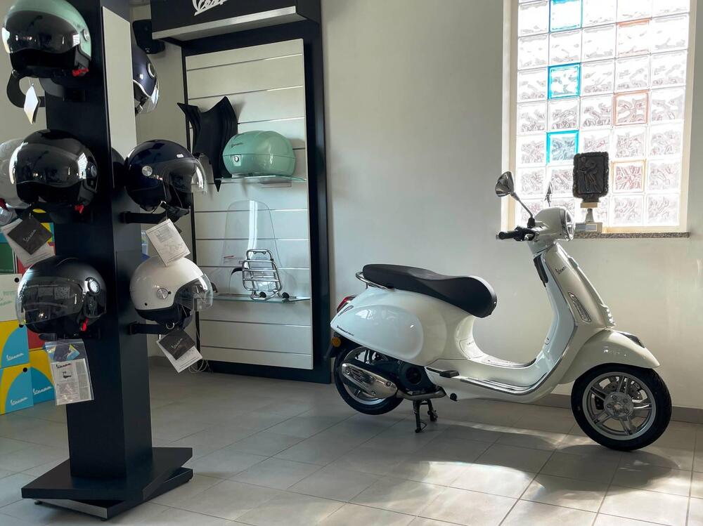 Vespa Primavera 125 (2024 - 25) (2)