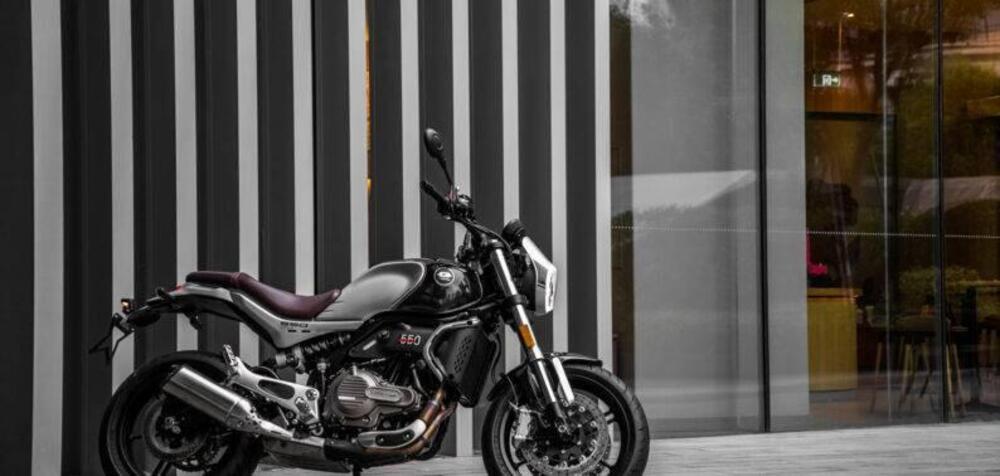 QJ Motor SRV 550 (2024) (2)