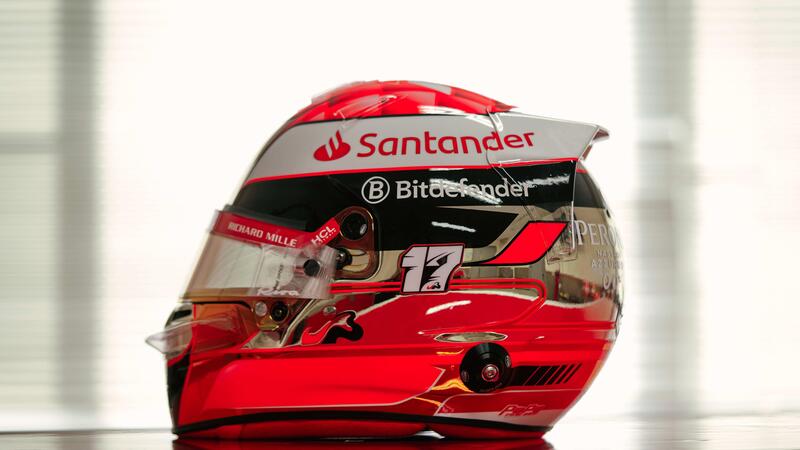 F1. Leclerc dedica un casco speciale a Jules Bianchi al Gran Premio del Giappone 2024