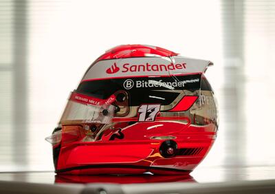 F1. Leclerc dedica un casco speciale a Jules Bianchi al Gran Premio del Giappone 2024