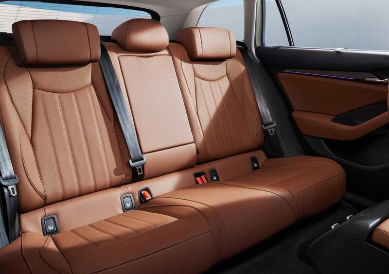 Skoda Superb (2024-->>) (11)