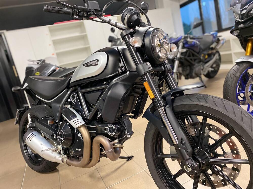 Ducati Scrambler 800 Icon Dark (2021 - 22) (3)