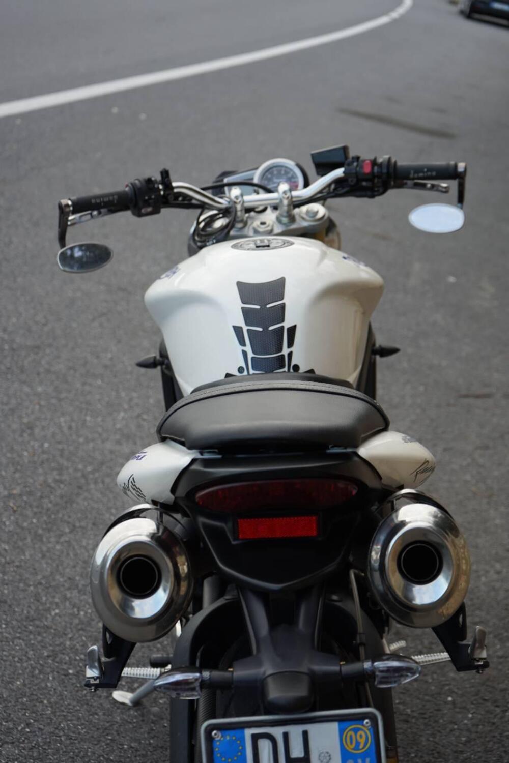 Triumph Street Triple (2007 - 12) (3)