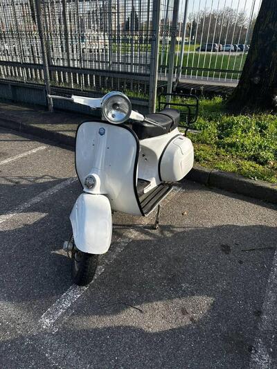 Vespa sprint veloce d&#039;epoca